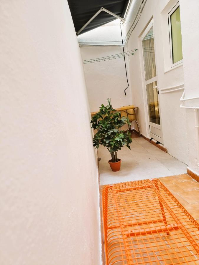 Claudia Tourist Apartment Alicante Exterior photo