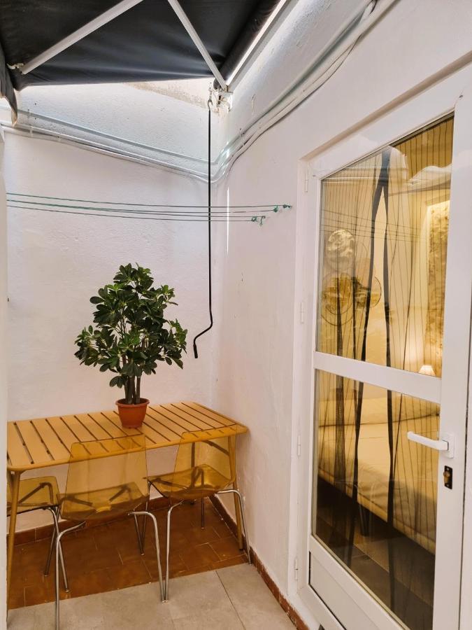 Claudia Tourist Apartment Alicante Exterior photo